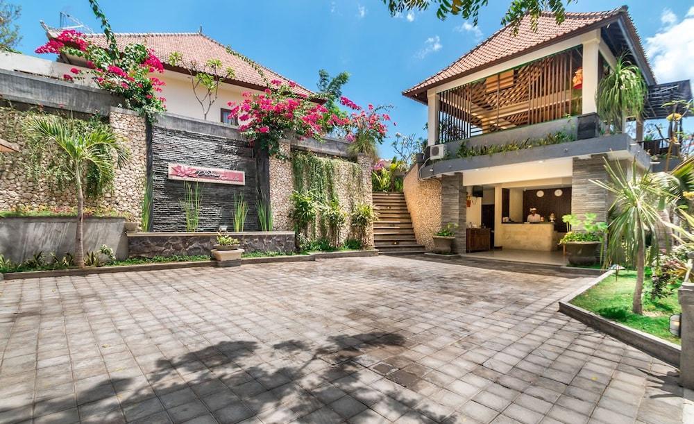 Padma Kumala Hotel Nusa Lembongan Eksteriør billede